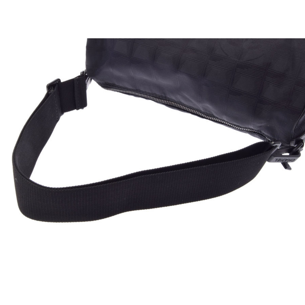 Chanel Cylindrical Shoulder Bag Black - Picture 3 of 9